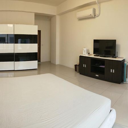 Appartamento S & P House Tainan Esterno foto